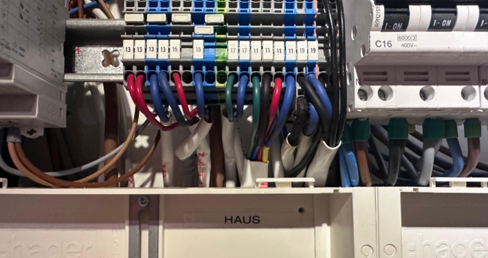 WhatsApp Image 2025-09-21 at 21.45.44 (1)