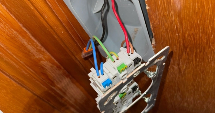 WhatsApp Image 2025-09-21 at 21.45.44 (2)