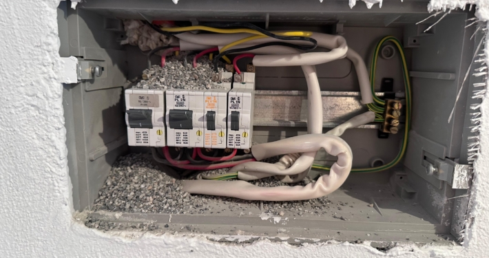 WhatsApp Image 2025-09-21 at 21.45.45 (3)